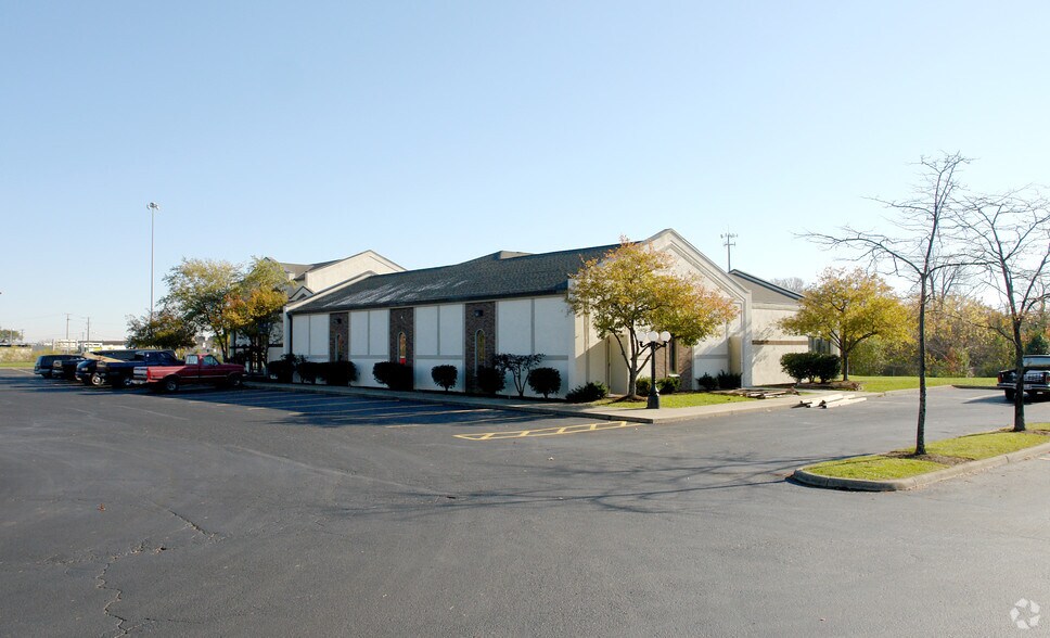 6800 Schrock Hill Ct Columbus OH 43229 Retail for Lease LoopNet 6800 Schrock Hill Ct Columbus OH 43229 Retail for Lease LoopNet