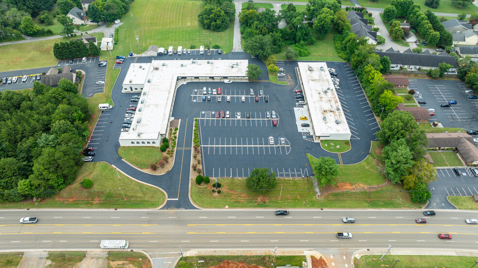 2008-2036 E Lamar Alex Pky, Maryville, TN for lease - Aerial - Image 3 of 11