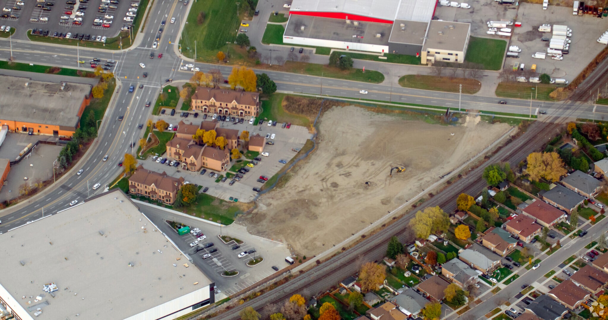 1110 Central Pky W, Mississauga, ON for lease Building Photo- Image 1 of 2