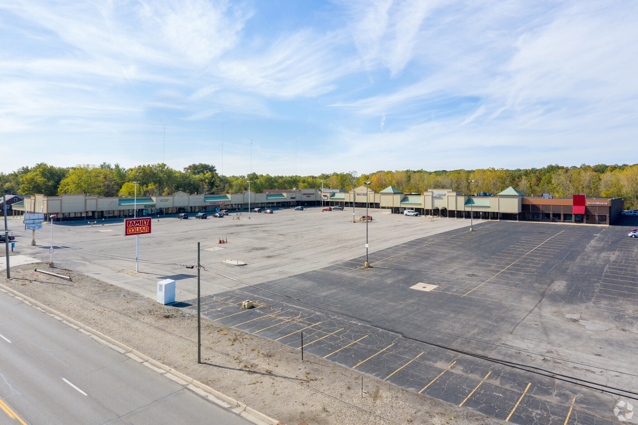 15215-15261 S Dixie Hwy, Monroe, MI for sale Primary Photo- Image 1 of 1