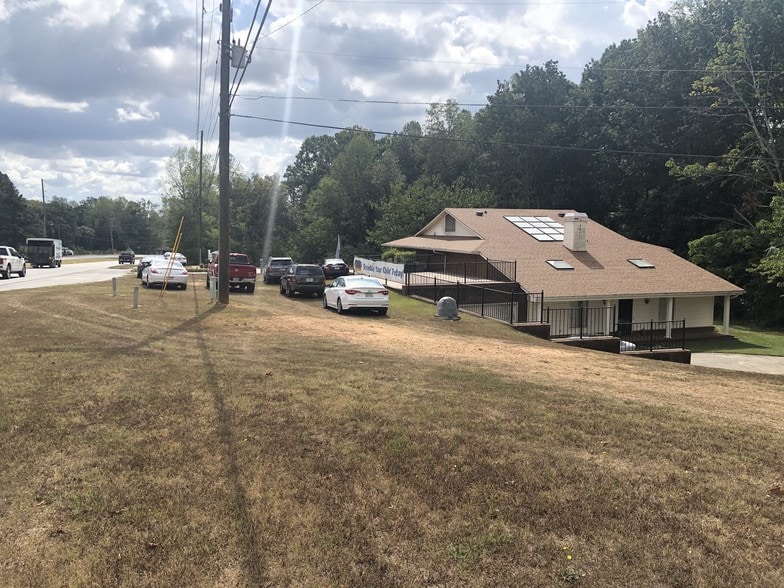 3535 Thompson Bridge Rd, Gainesville, GA for sale - Building Photo - Image 2 of 17