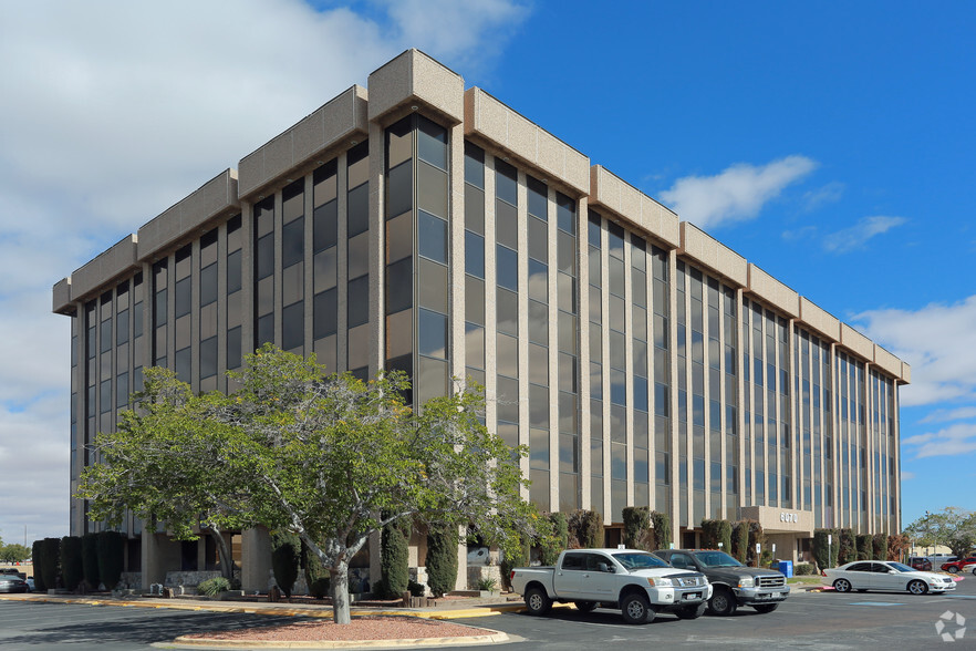 6070 Gateway Blvd E, El Paso, TX for lease - Building Photo - Image 1 of 4