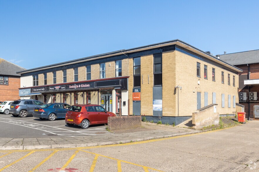 Canal St, Wisbech for sale - Primary Photo - Image 1 of 1