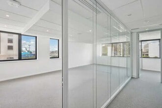 Office in Marseille for lease Interior Photo- Image 2 of 5