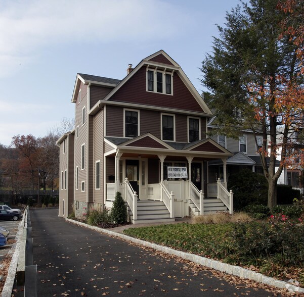 550 Valley Rd, Montclair, NJ 07043