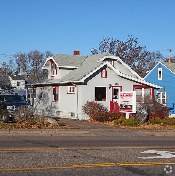 1069 Robert St S, West Saint Paul, MN for lease - Primary Photo - Image 1 of 2