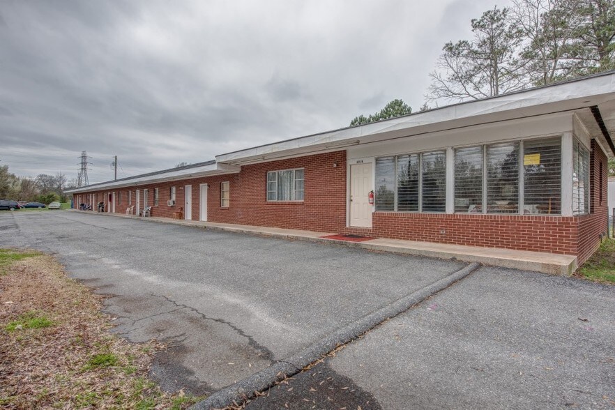 Hospitality in Clover, SC for sale - Primary Photo - Image 1 of 1