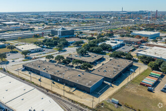 803-805 Avenue H E, Arlington, TX - aerial  map view