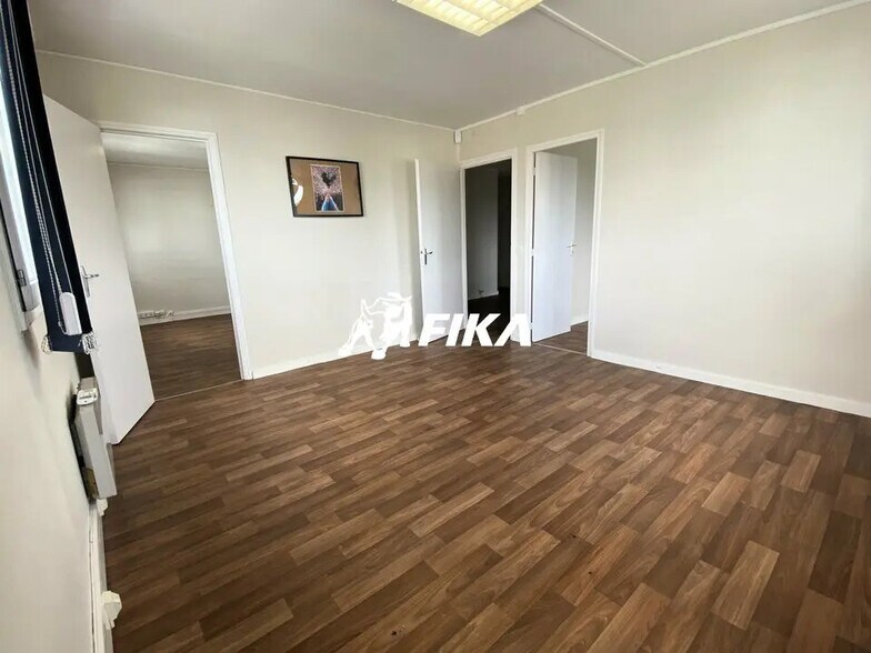 Office in Toulouse for lease - Interior Photo - Image 1 of 12