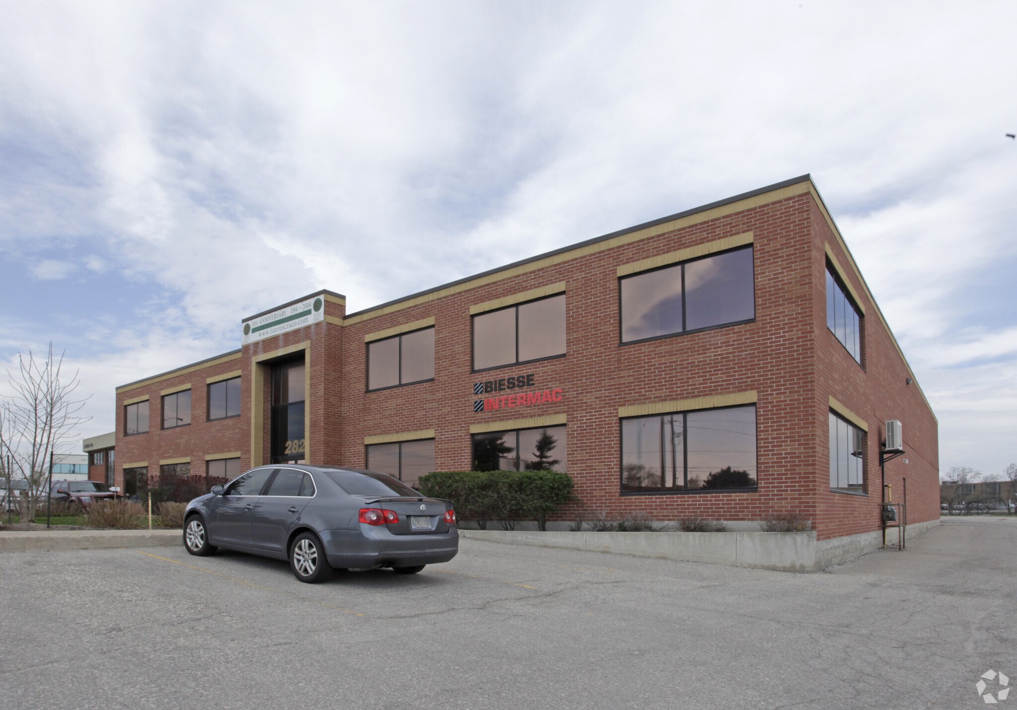 282 Orenda Rd, Brampton, ON for sale Primary Photo- Image 1 of 3