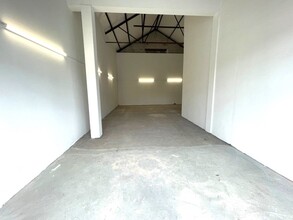 Preston Rd, Leyland for lease Interior Photo- Image 2 of 4