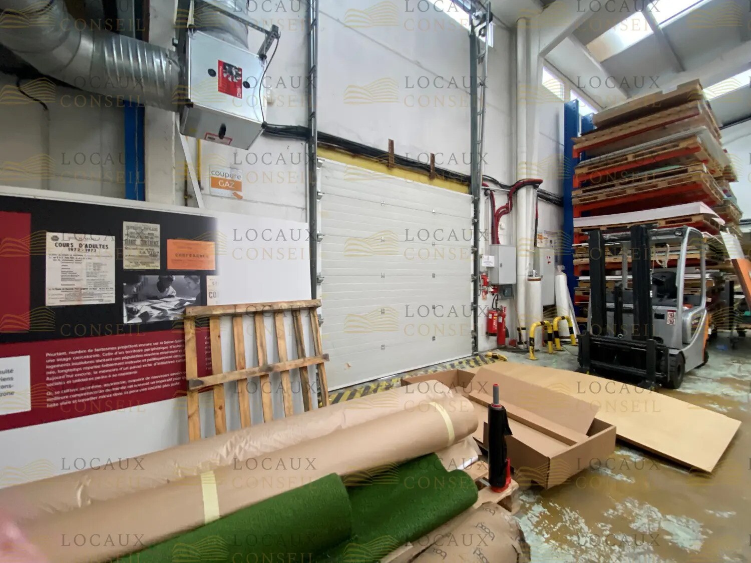 Flex in Argenteuil for lease Building Photo- Image 1 of 4