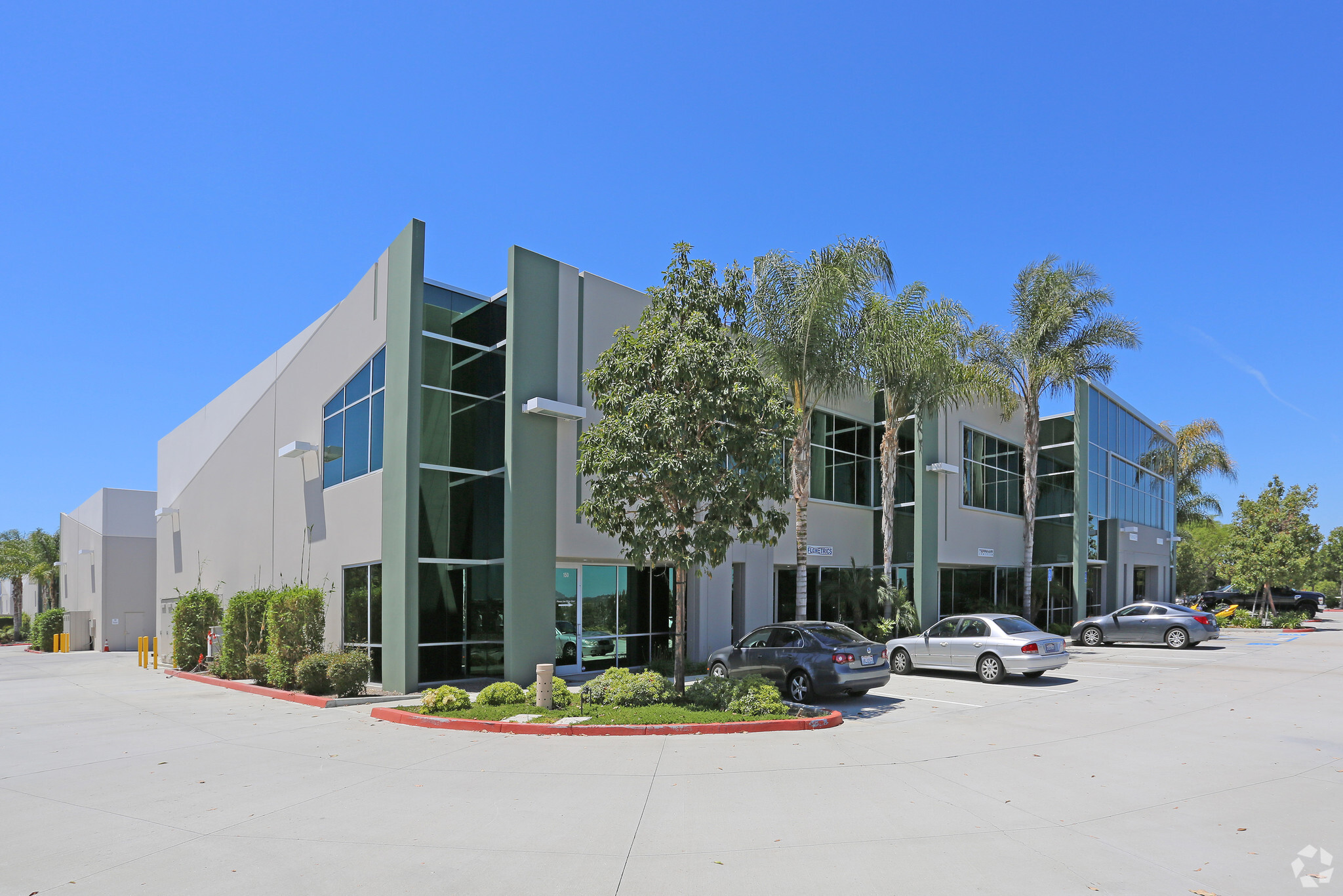 5900 Sea Lion Pl, Carlsbad, CA for lease Primary Photo- Image 1 of 8