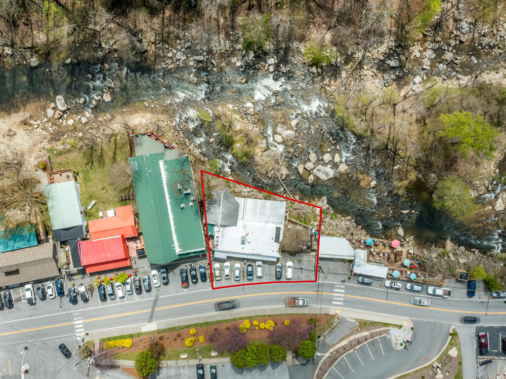 451 Main St, Chimney Rock, NC for sale Building Photo- Image 1 of 1
