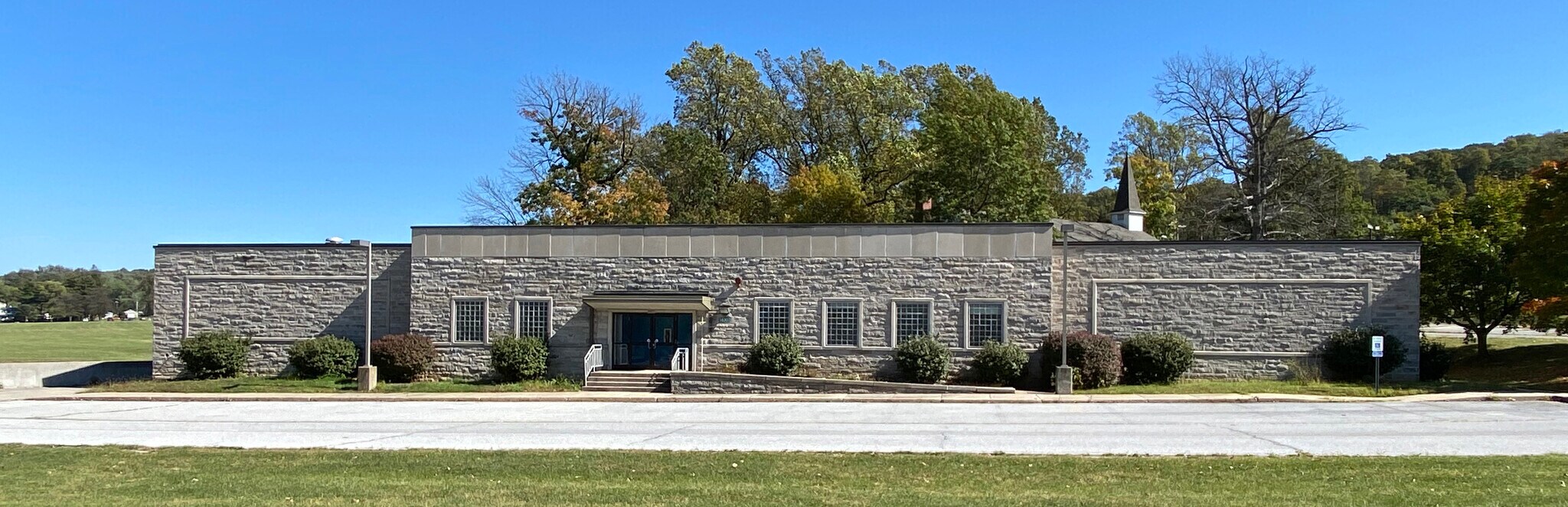 14303 Lake Royer Dr, Cascade, MD 21719