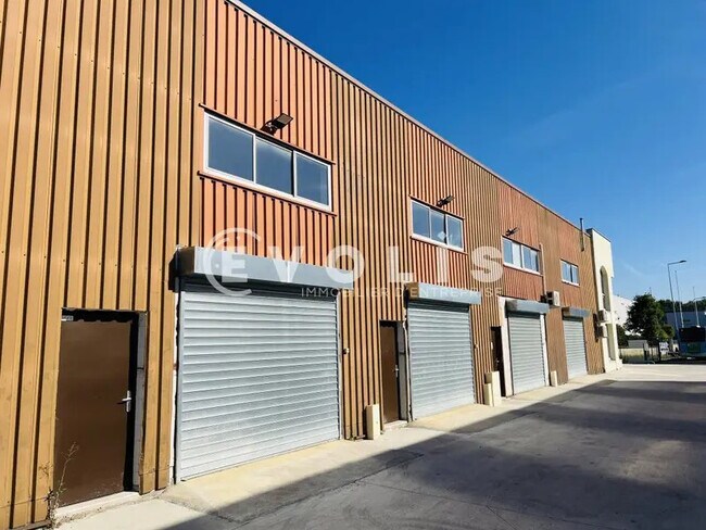 Location Bureaux 61 m²