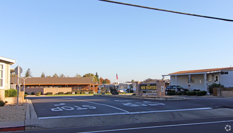 325 Sylvan Ave, Mountain View, CA for sale - Primary Photo - Image 1 of 1