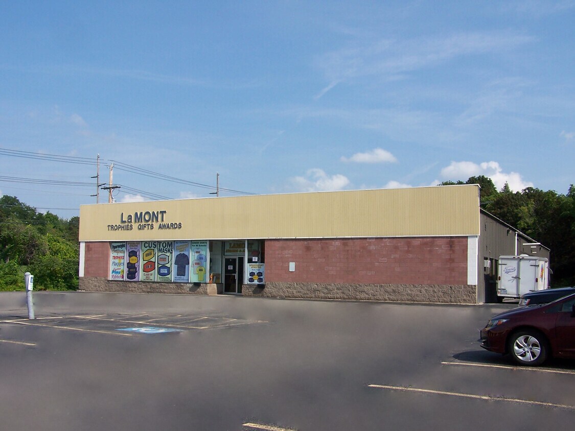 156 Slayton Ave, Spencerport, NY 14559 Spencerport Village Plaza