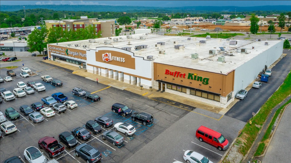 5200-5425 Highway 153, Hixson, TN for lease - Building Photo - Image 1 of 13