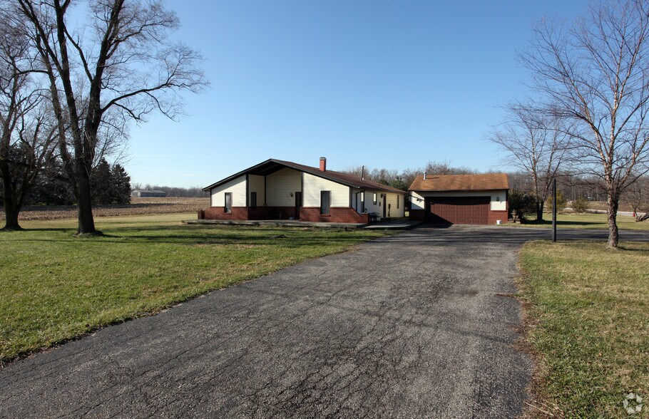 7856 Hazelton Etna Rd SW, Pataskala, OH 43062