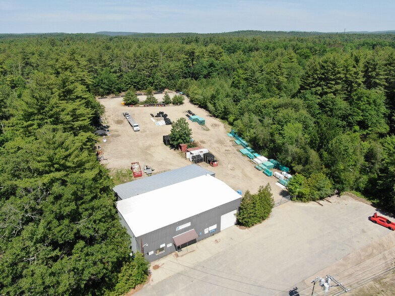 1 Chester Rd, Raymond, NH 03077