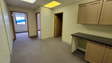 400-408 W Superior St, Duluth, MN for lease Interior Photo- Image 2 of 4