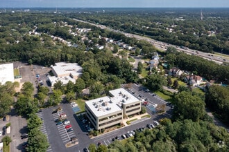 140 Fell Ct, Hauppauge, NY - AERIAL  map view