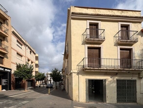 Retail in El Vendrell, Tarragona for lease Interior Photo- Image 2 of 20