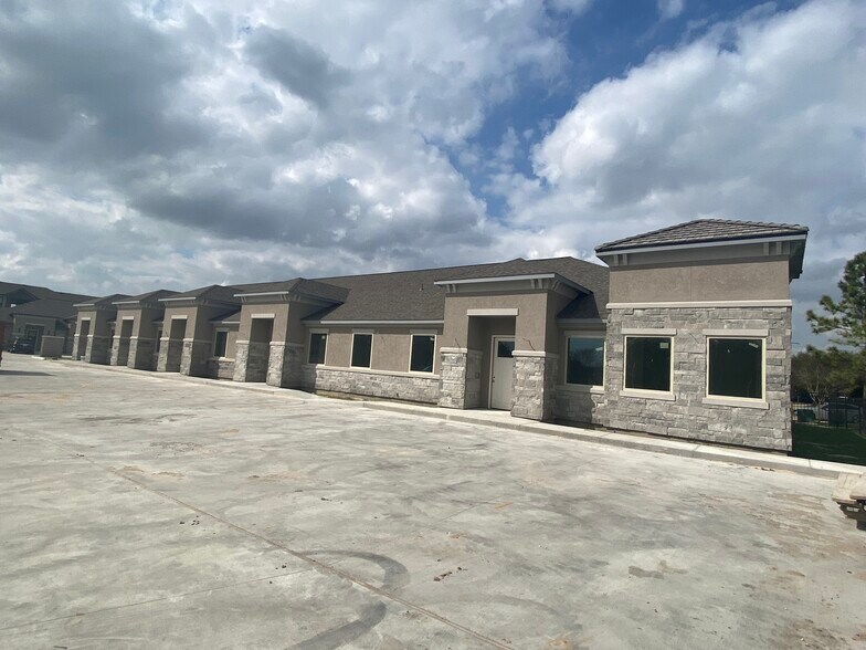 17828 Mound Rd, Cypress, TX 77433 Blackhorse Office Condominiums