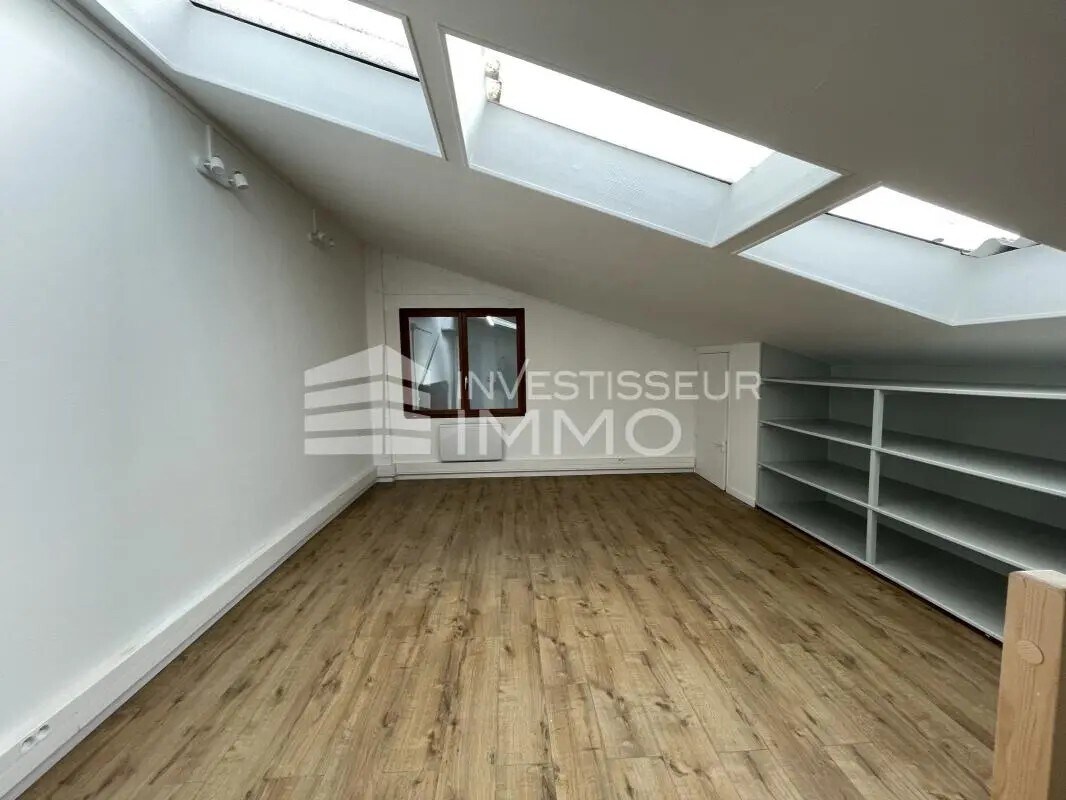 Flex in Sainte-Geneviève-des-Bois for lease Interior Photo- Image 1 of 3