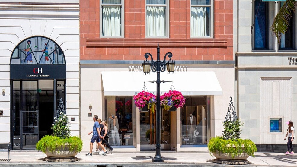 202-270 N Rodeo Dr, Beverly Hills, CA for lease - Building Photo - Image 3 of 11