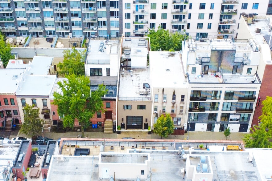 5-28 51st Ave, Long Island City, NY for sale - Building Photo - Image 2 of 9