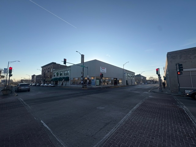 13102 S Western Ave, Blue Island, IL for lease - Primary Photo - Image 1 of 15