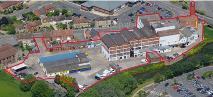 New Broughton Rd, Melksham, WIL - aerial  map view