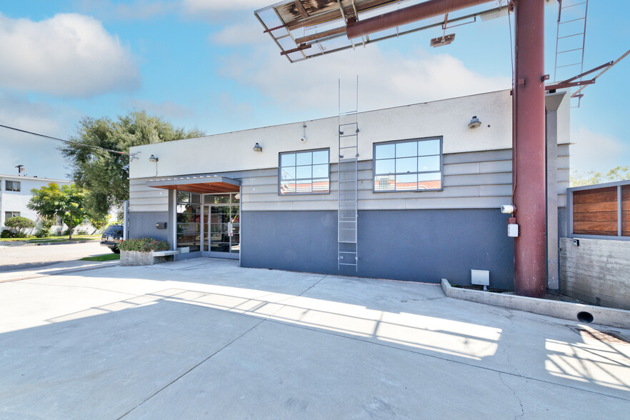 2332-2340 S Centinela Ave, Los Angeles, CA for sale - Building Photo - Image 3 of 16