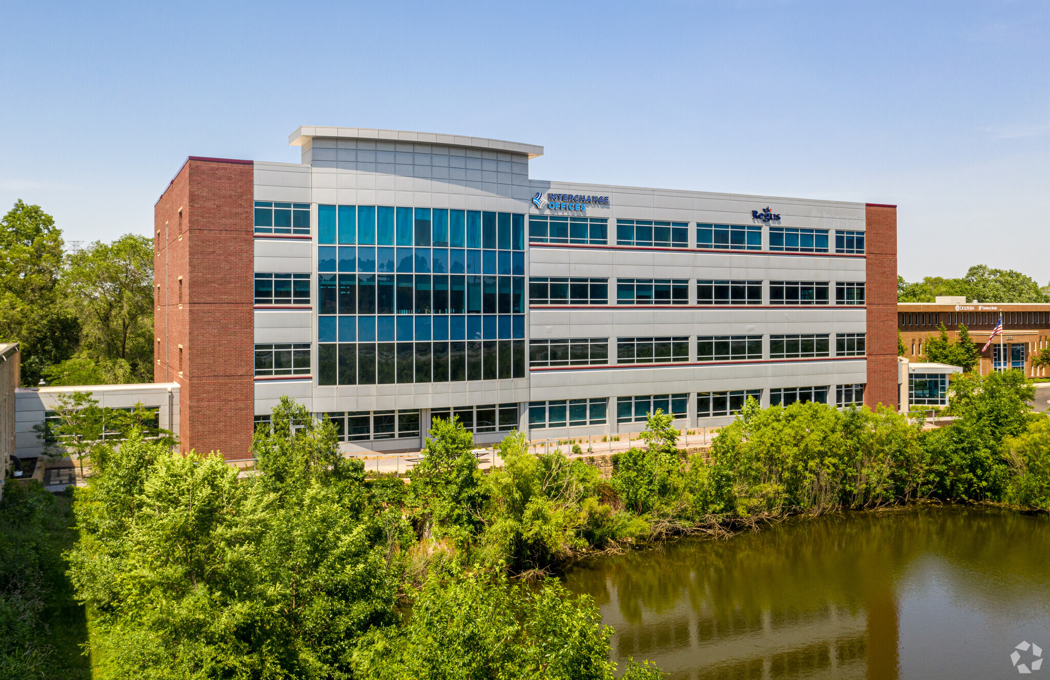 2355 Highway 36 W, Roseville, MN for lease Building Photo- Image 1 of 26