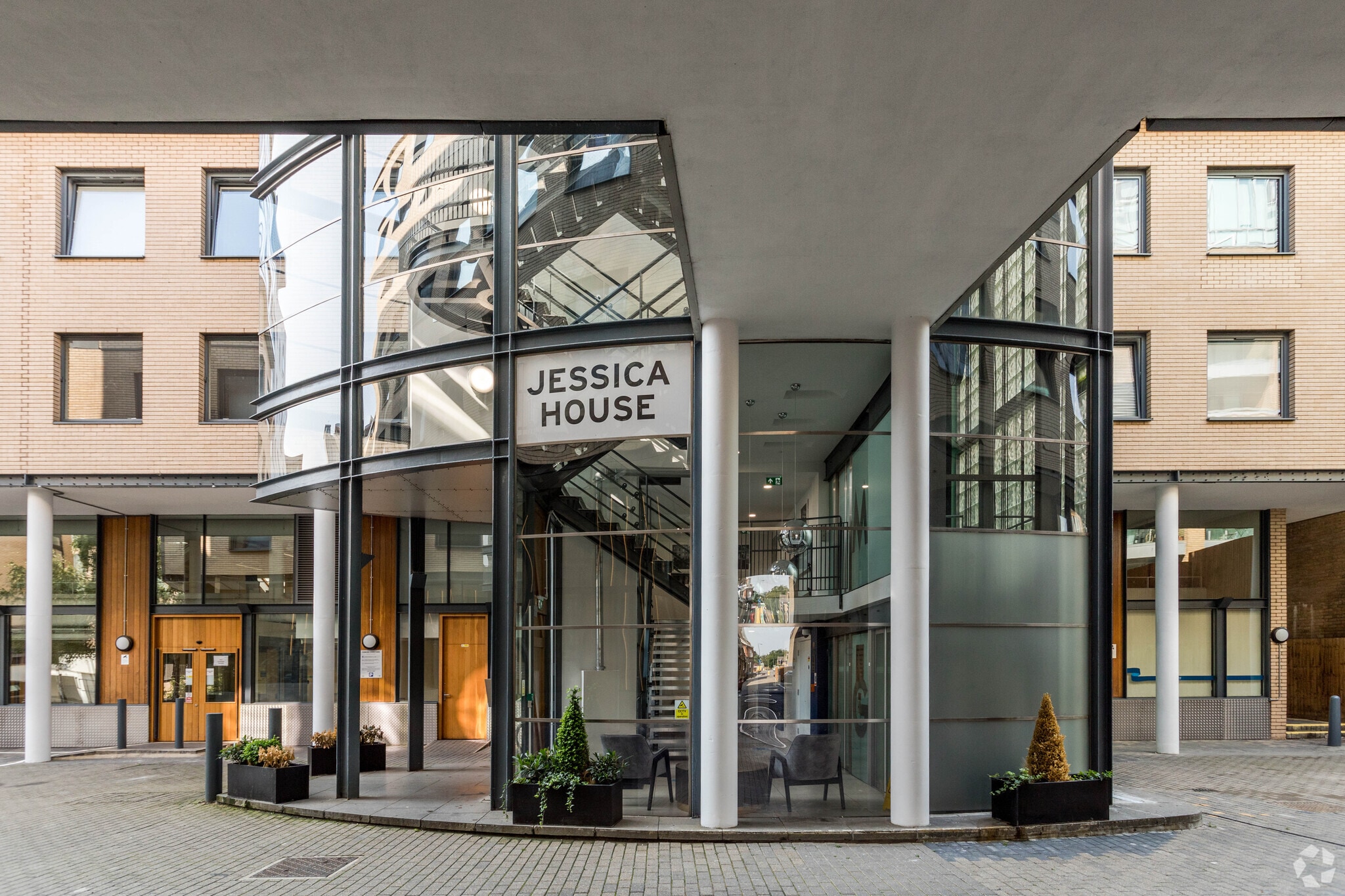 191 Wandsworth High St, London for sale Building Photo- Image 1 of 1