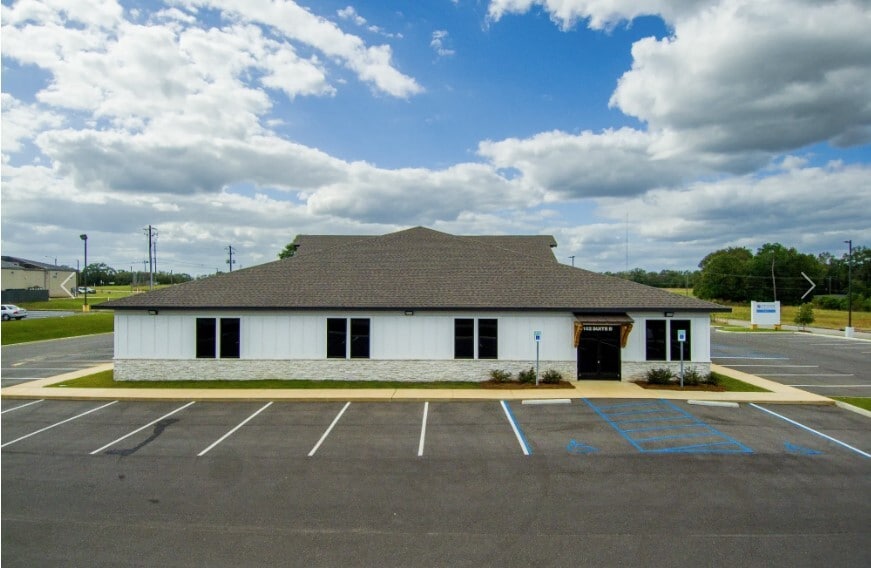 102 Jackson St, Enterprise, AL for lease - Building Photo - Image 1 of 4