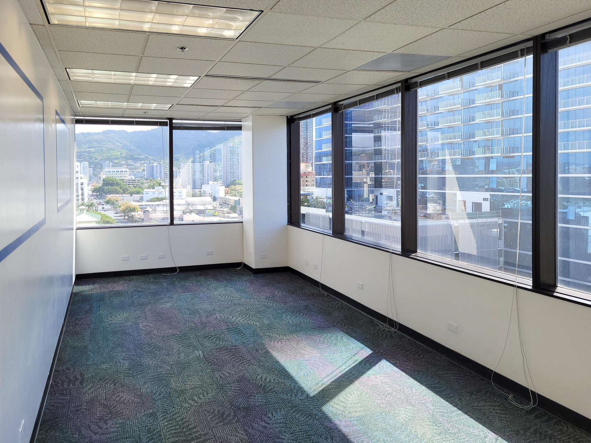 1440 Kapiolani Blvd, Honolulu, HI for lease Interior Photo- Image 1 of 5