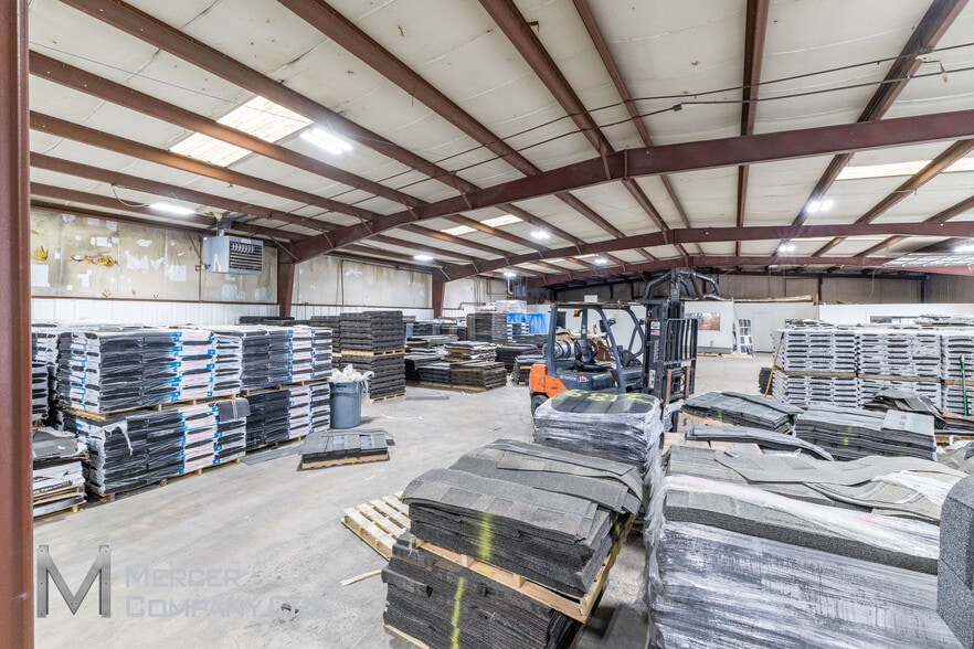 2100 S I 35 Service Rd, Oklahoma City, OK for lease - Interior Photo - Image 2 of 31