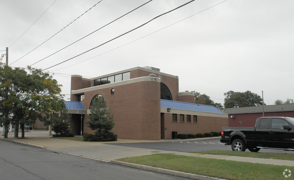 2526 Broadway, Schenectady, NY for sale - Building Photo - Image 1 of 1