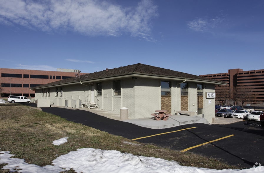 12157 W Cedar Dr, Lakewood, CO for lease - Building Photo - Image 3 of 7