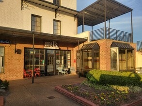 1779-1789 Kirby Pky, Germantown, TN for lease Interior Photo- Image 2 of 9