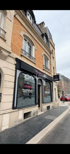 Office in Reims for sale - Building Photo - Image 1 of 4