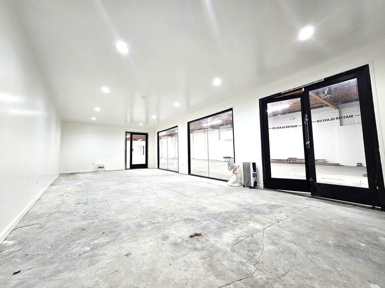 2225 W Pico Blvd, Los Angeles, CA for lease - Building Photo - Image 2 of 12