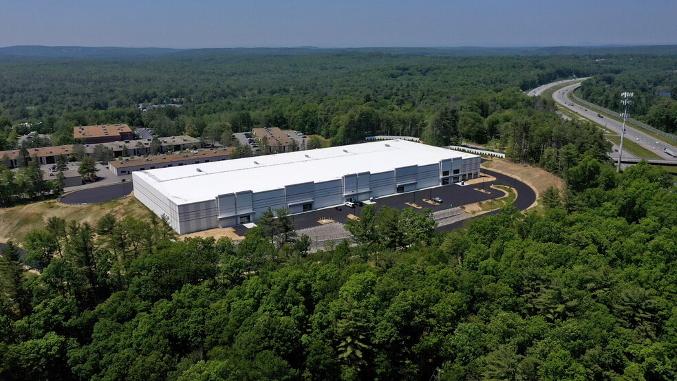 6 Industrial Way, Salem, NH for lease - Building Photo - Image 1 of 3