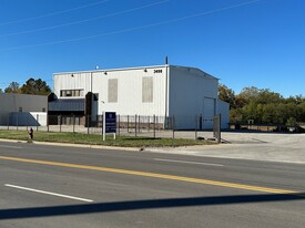 3490 Manchester Tfwy, Kansas City MO - Warehouse