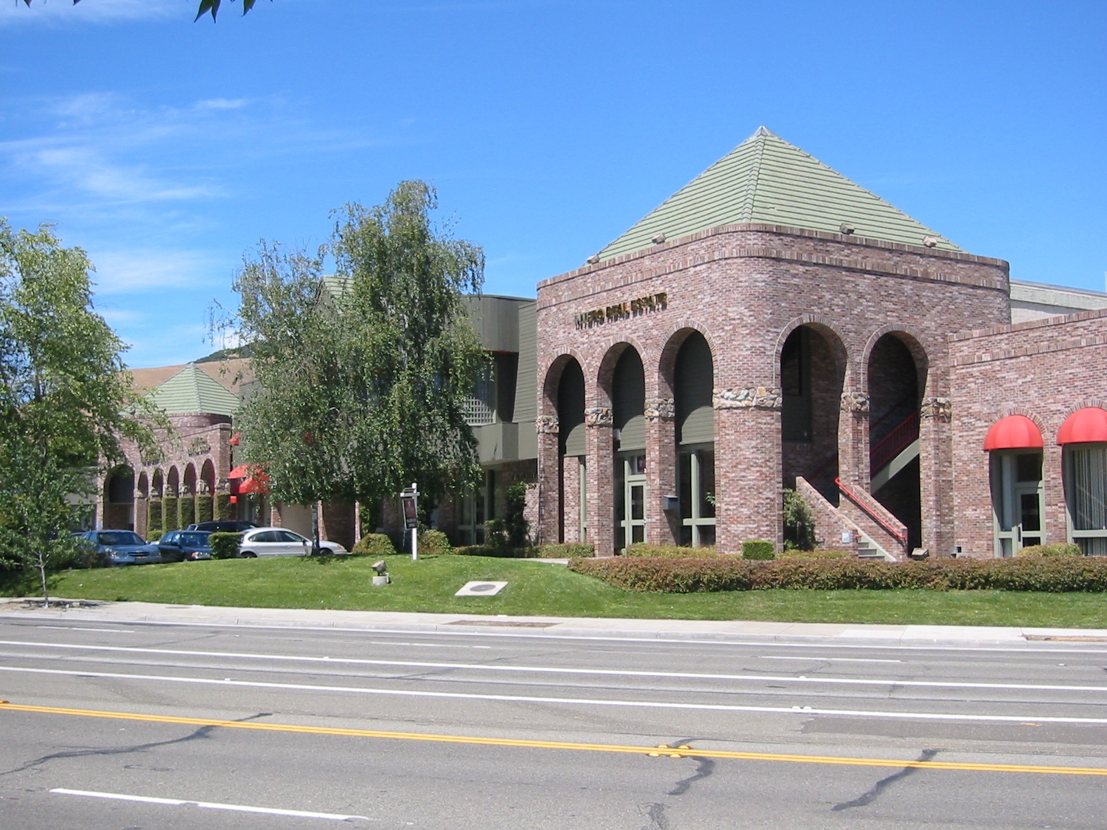 39654-39678 Mission Blvd, Fremont, CA for lease Primary Photo- Image 1 of 9