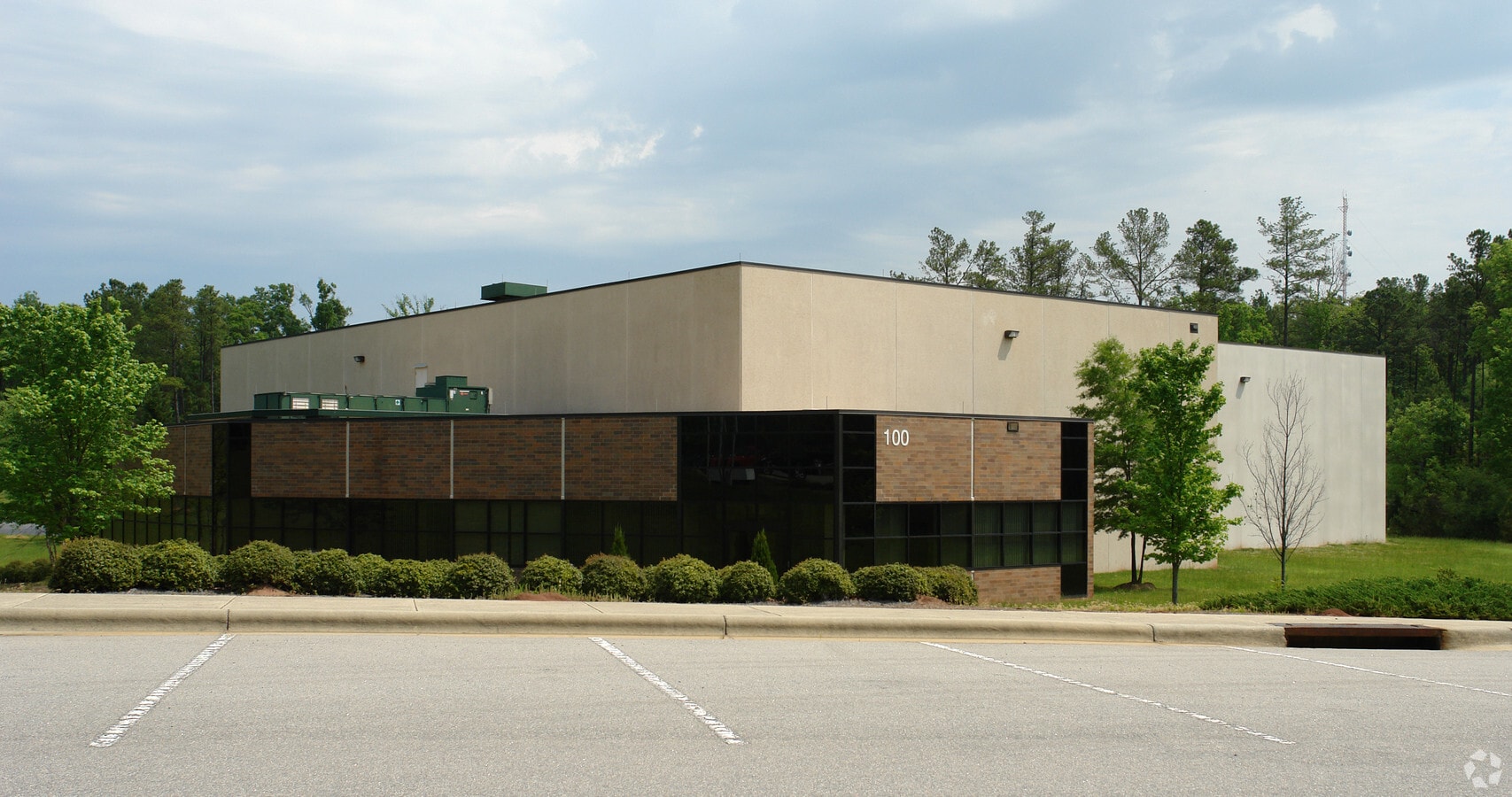 12 TW Alexander Dr, Durham, NC 27709