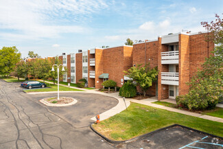 More details for 28301 Franklin Rd, Southfield, MI - Multifamily for Sale